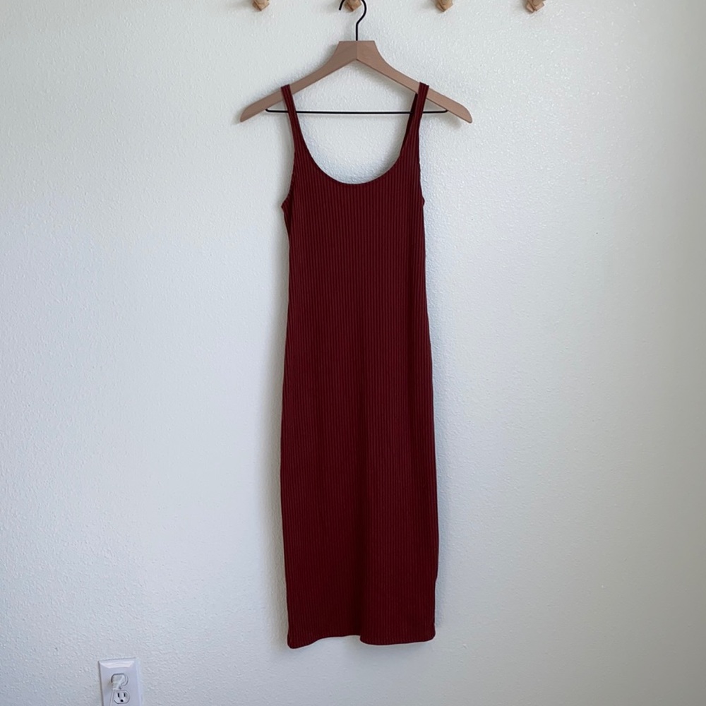 Ribbed midi dress